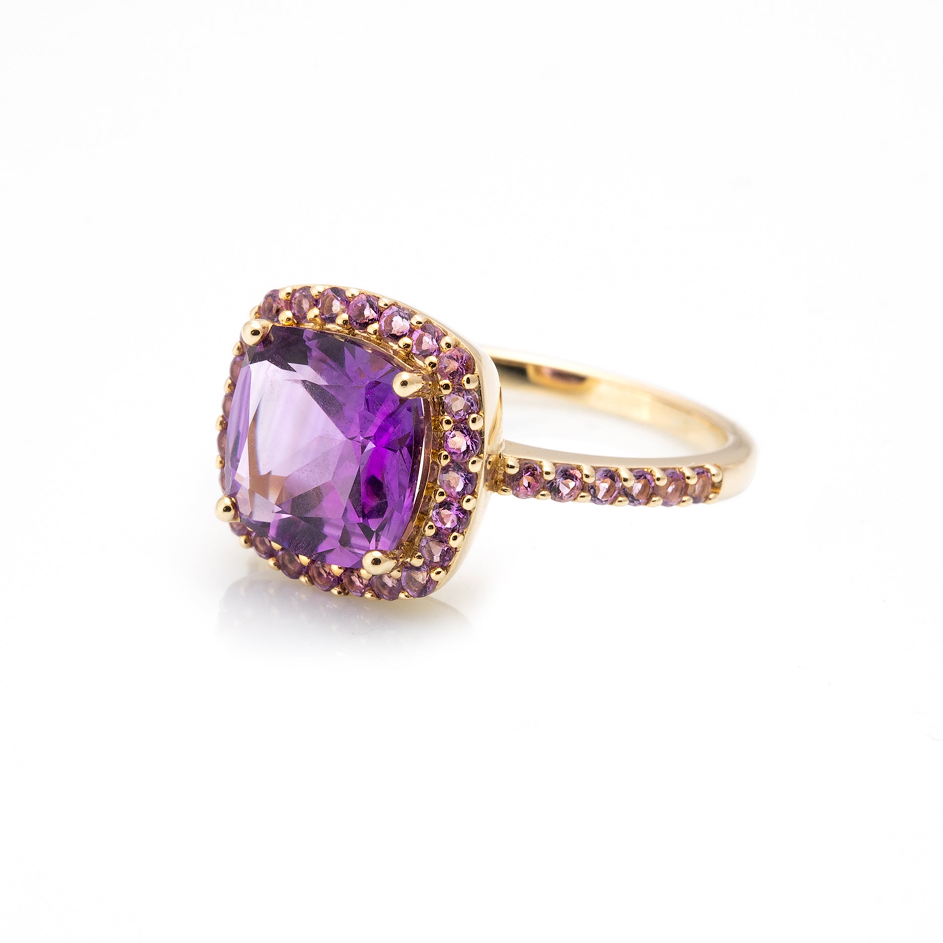 14 karaat geelgouden ring met amethist