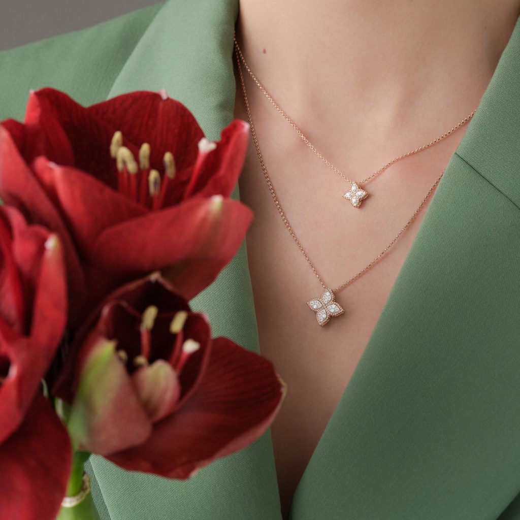 Geelgouden collier met diamant ''Princess Flower''