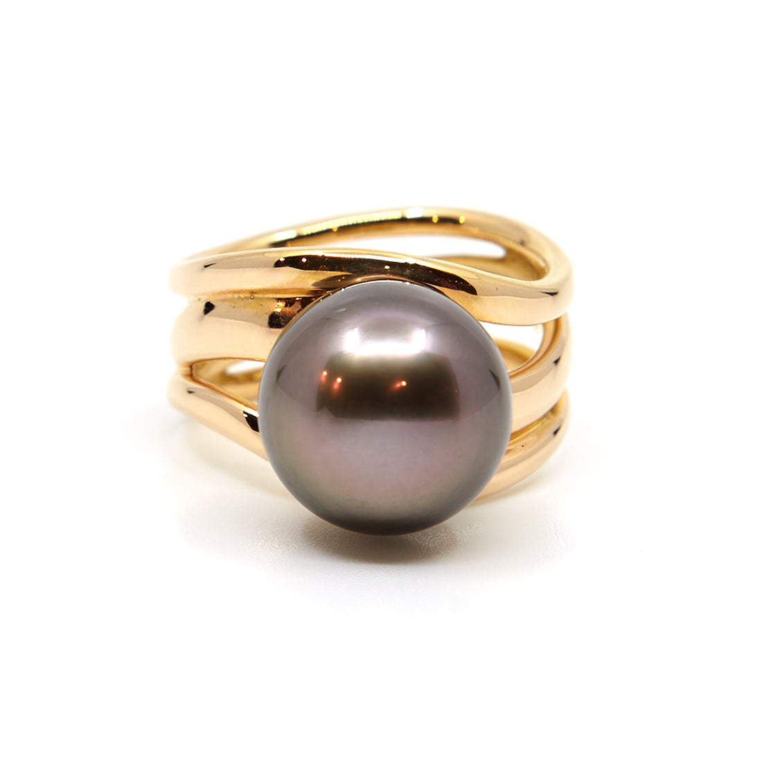 Rose gold ring with tahiti pearl