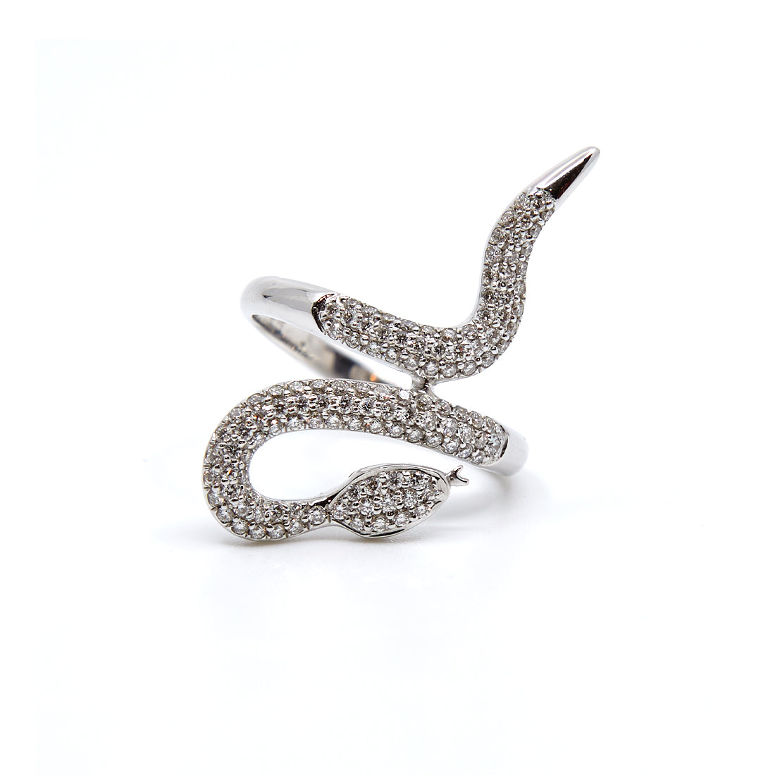 White gold ring with diamond
