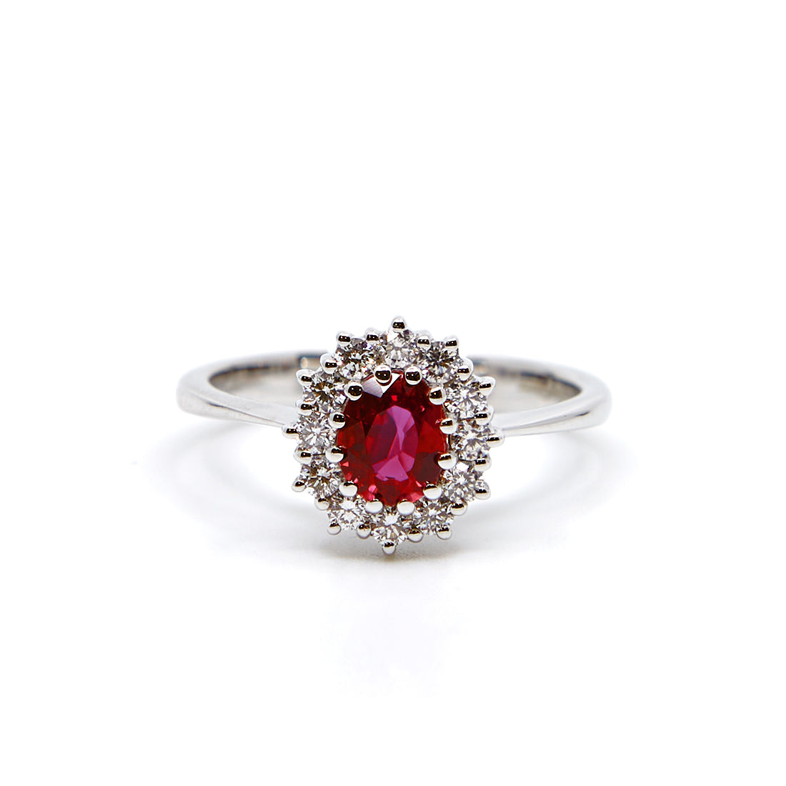 Entourage-Ring aus Weißgold mit Rubin und Diamant