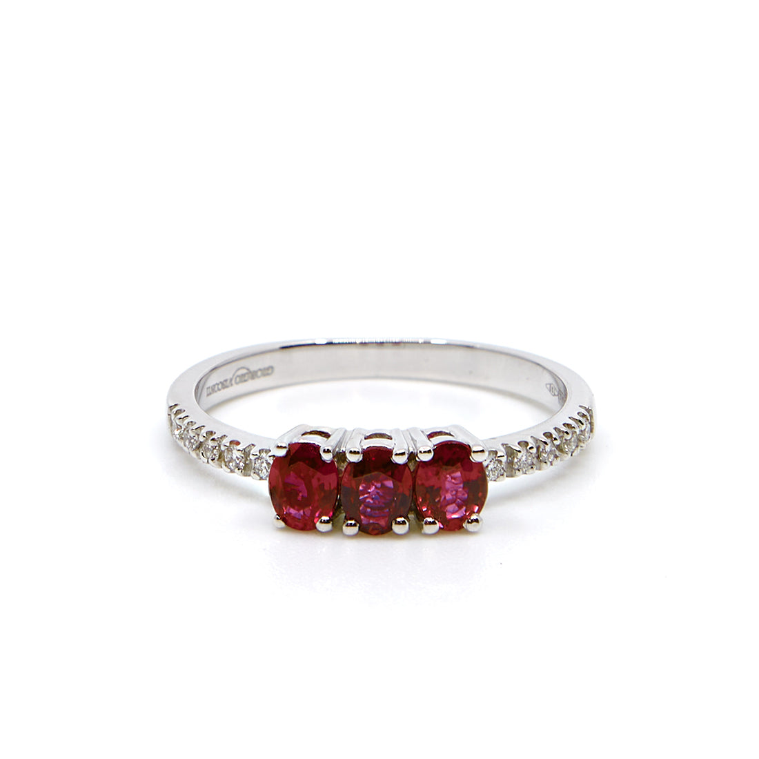 Witgouden ring met robijn en diamant