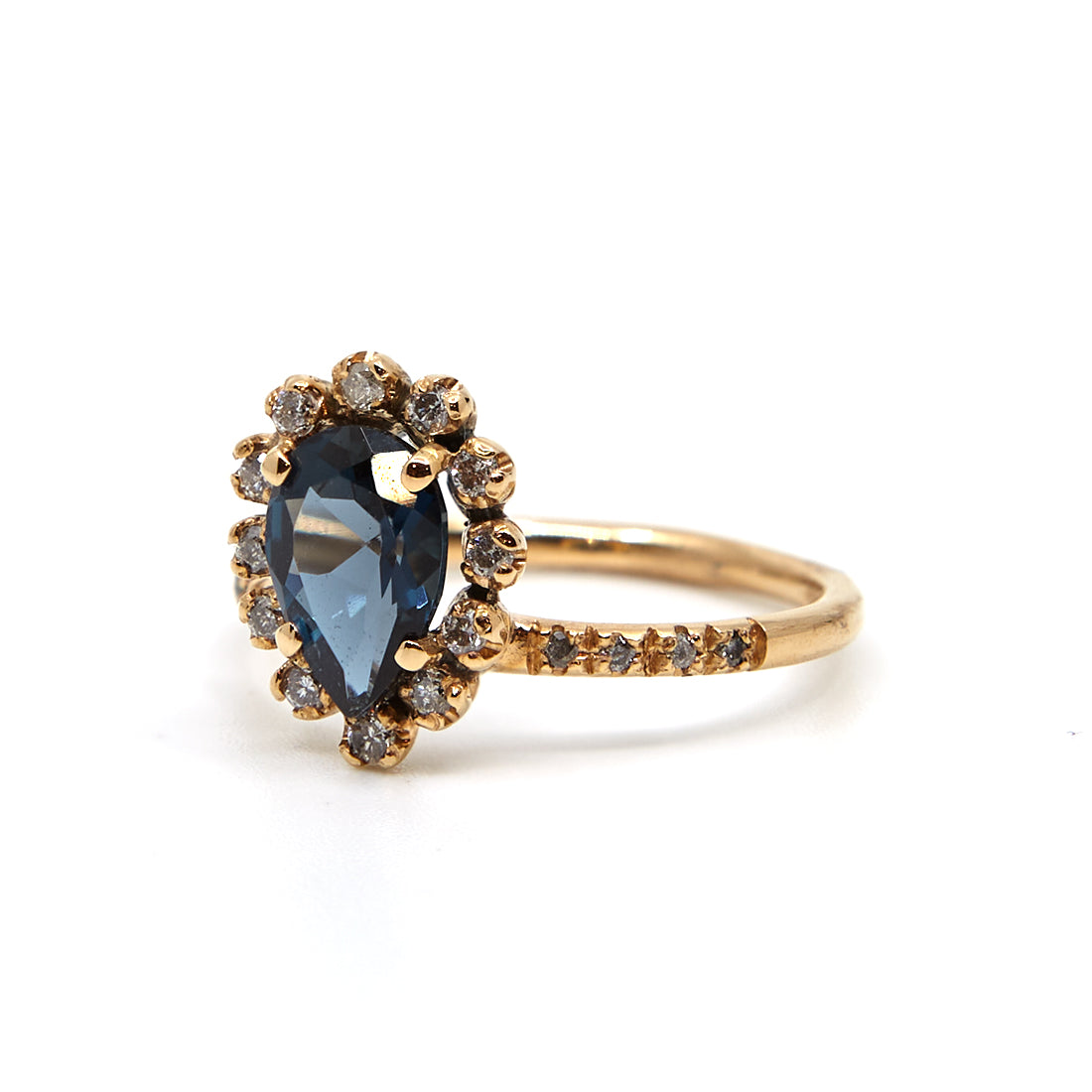 Rosegouden ring met London blue topaas en grijze diamant