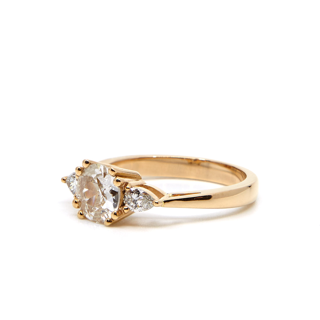 Roségoldring mit Diamant