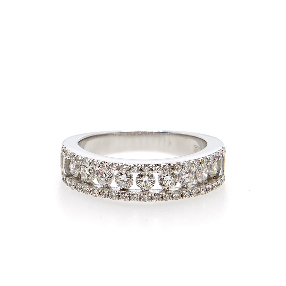 Weißgoldring mit Diamant