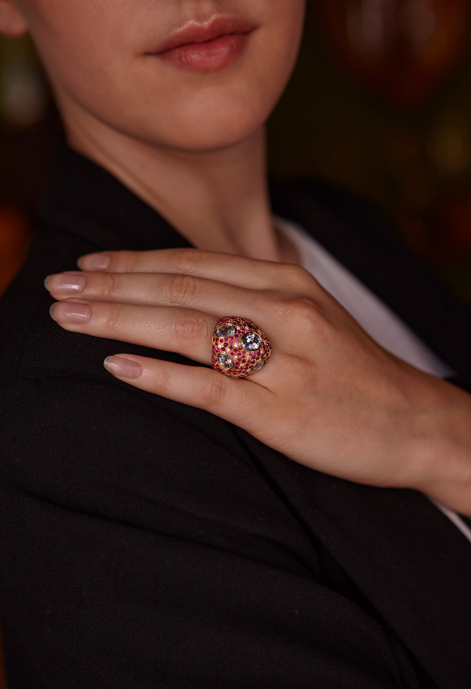 Roségouden ring met aquamarijn, robijn, roze saffier en diamant
