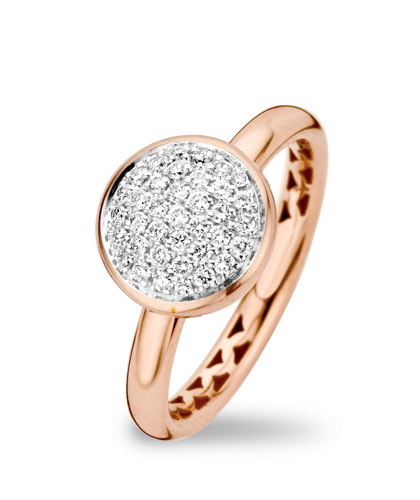 Rose gold ring with diamond 
