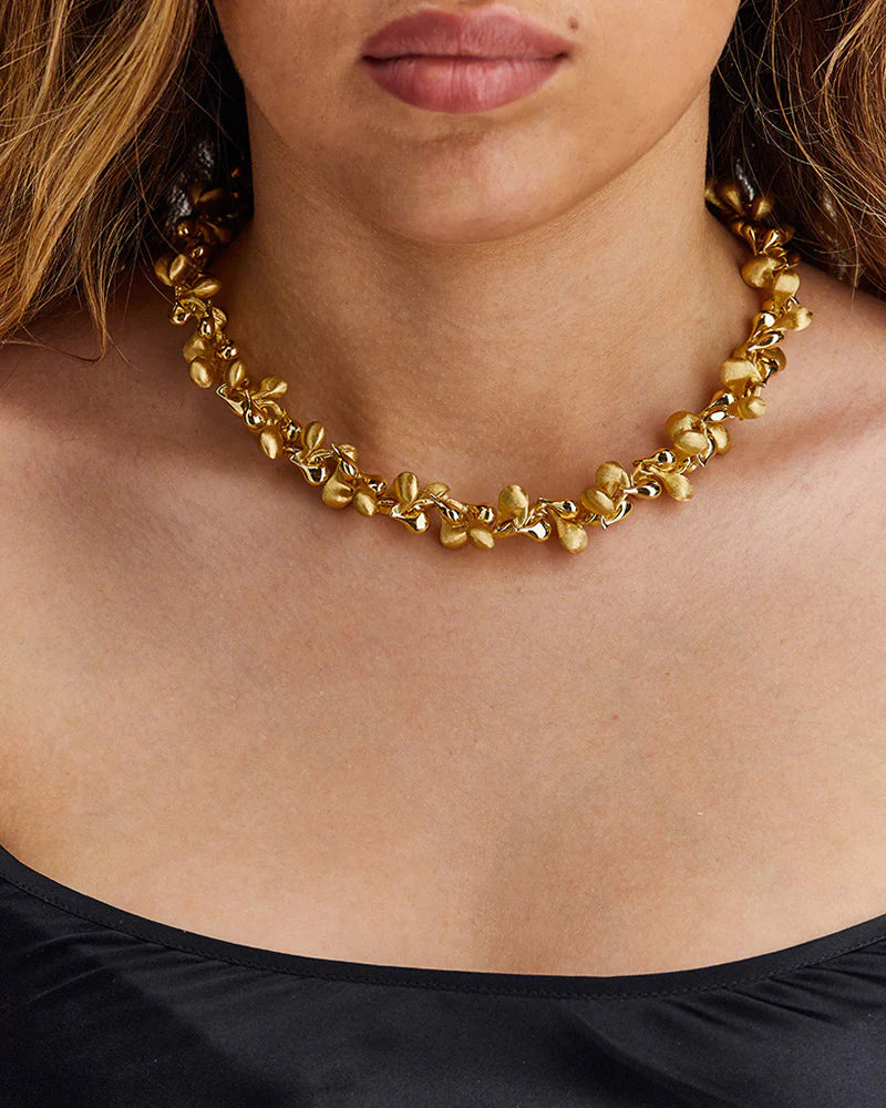 Yellow gold necklace ''Transformista''