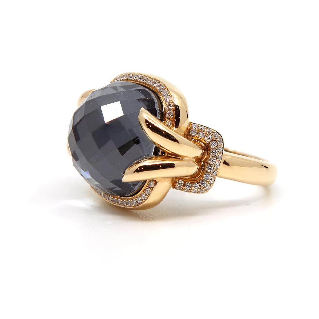 Rose gold ring with hematite and diamond