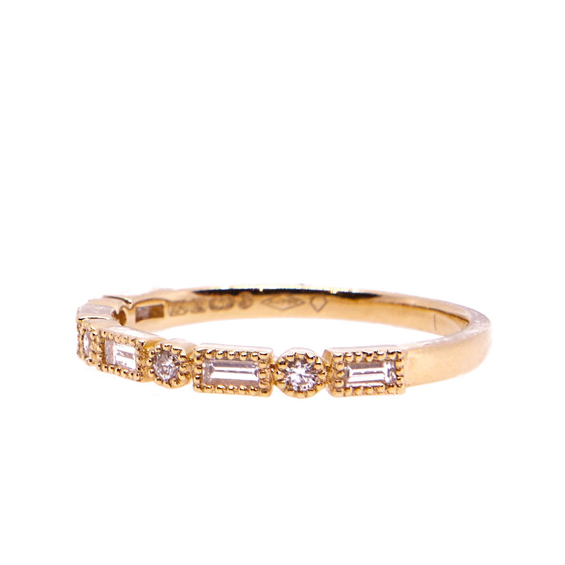 Ring aus 18 Karat Gelbgold mit Diamant im Baguetteschliff