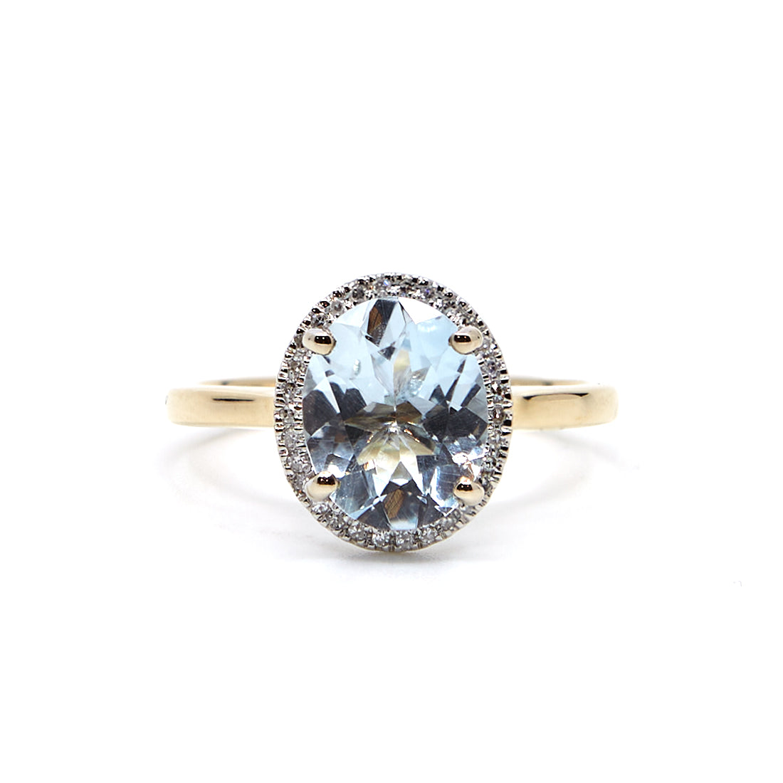 Yellow gold ring with topaz and diamond