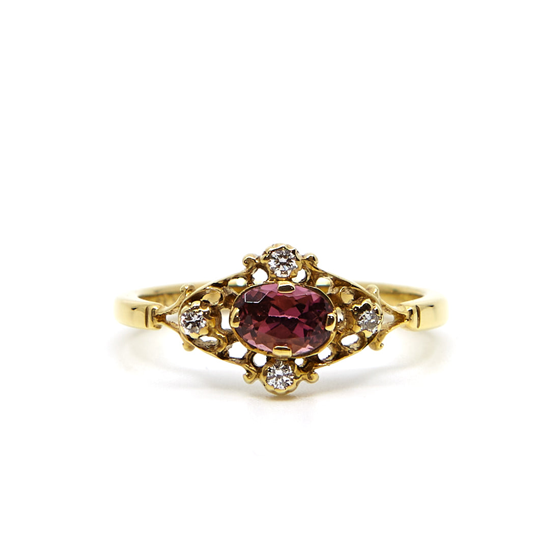 Yellow gold ring with tourmaline and diamond. 